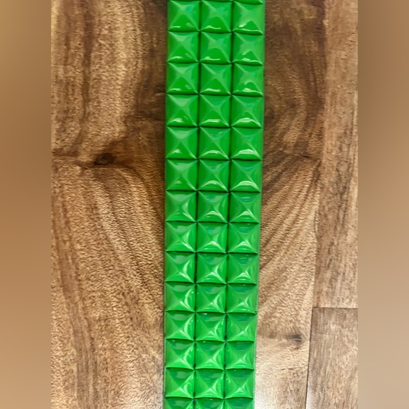 New w/ Tags Unisex Hot Topic Green Black Stud Rocker Biker Belt Sz SMALL (28-30) - Picture 6 of 6